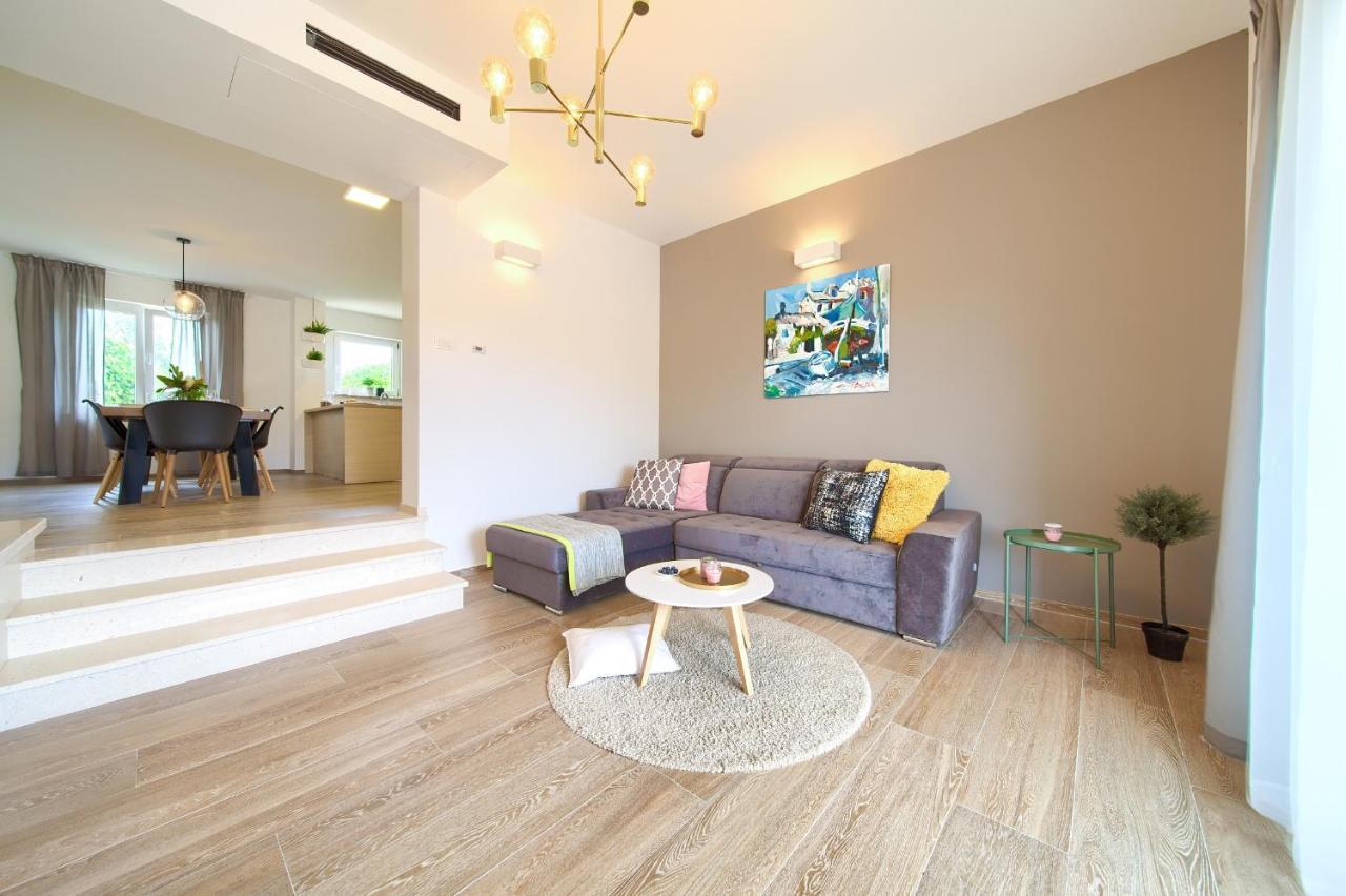 Villa Gardena Vrh  Dış mekan fotoğraf